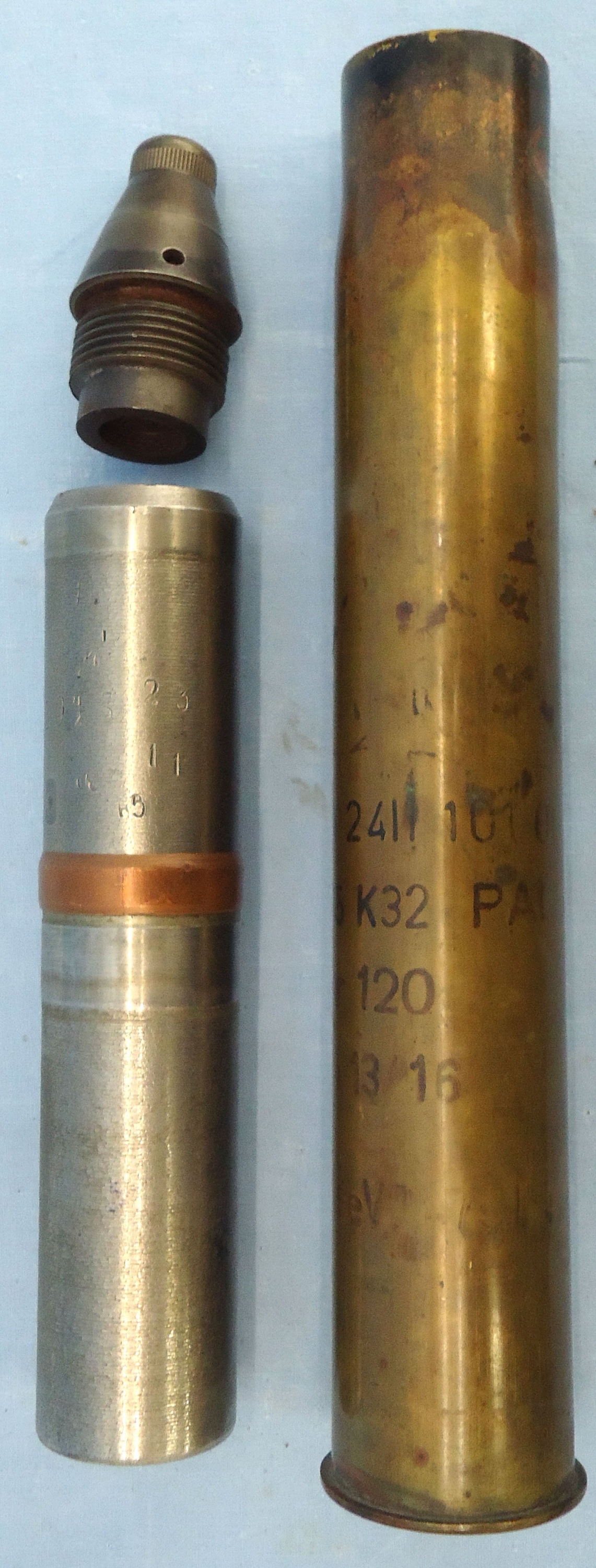 INERT DEACTIVATED. Russian, WW2, 1941 Dated, 45mm (45x310R), Anti Tank Gun Fragmentation High Explosive (H.E) Round. - O 2226 INERT DEACTIVATED. Russian, WW2, 1941 Dated, 45mm (45x310R), Anti Tank Gun Fragmentation High Explosive (H.E) Round. - O 2226  Other Ammunition - {CATEGORY}