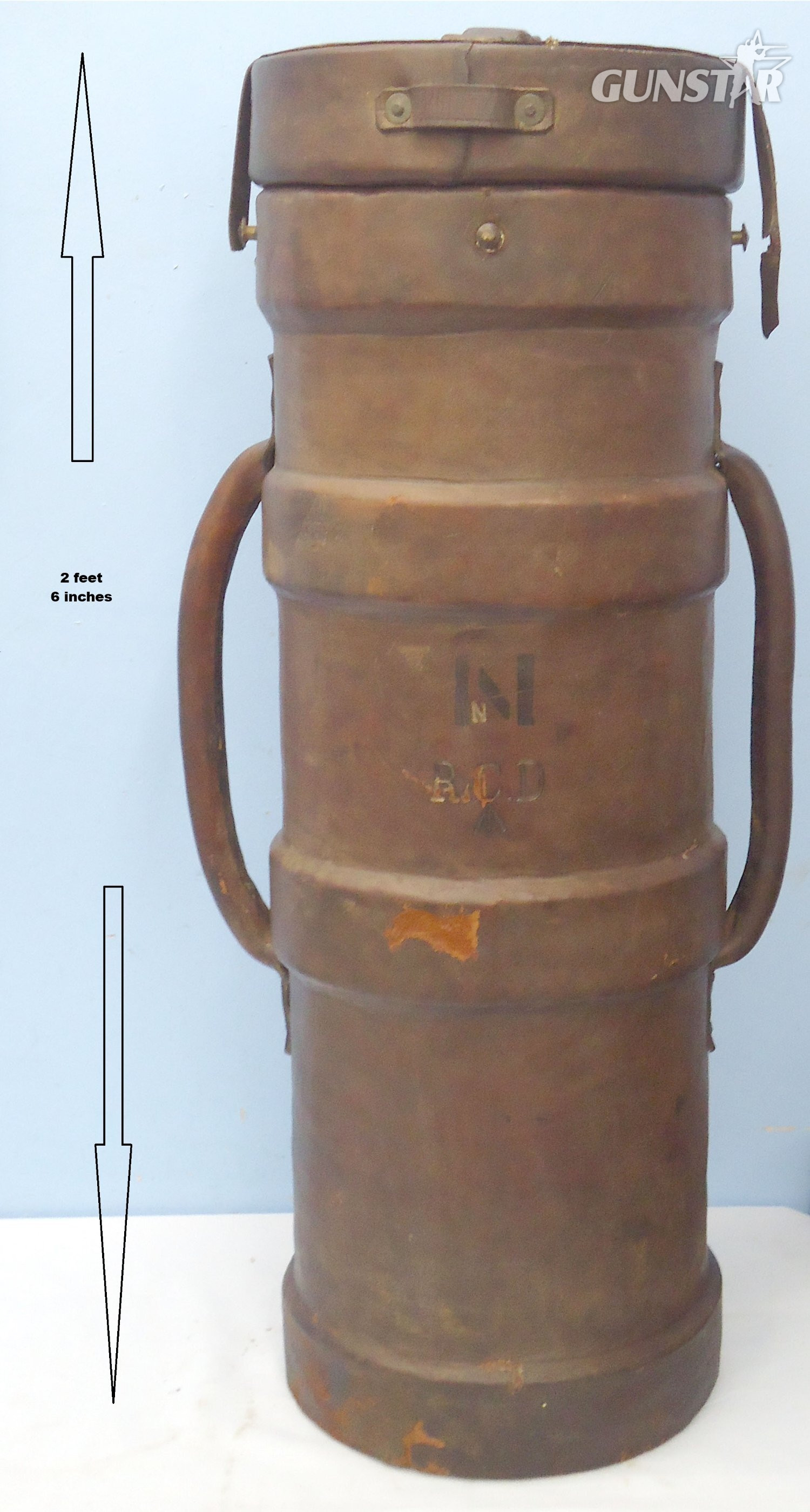 British, WW1 Era, Royal Navy, Leather Number 46 Clarkson Case Charge Carrier for the 8 Inch Guns & Lid. - O 2268 British, WW1 Era, Royal Navy, Leather Number 46 Clarkson Case Charge Carrier for the 8 Inch Guns & Lid. - O 2268  Other Ammunition in 