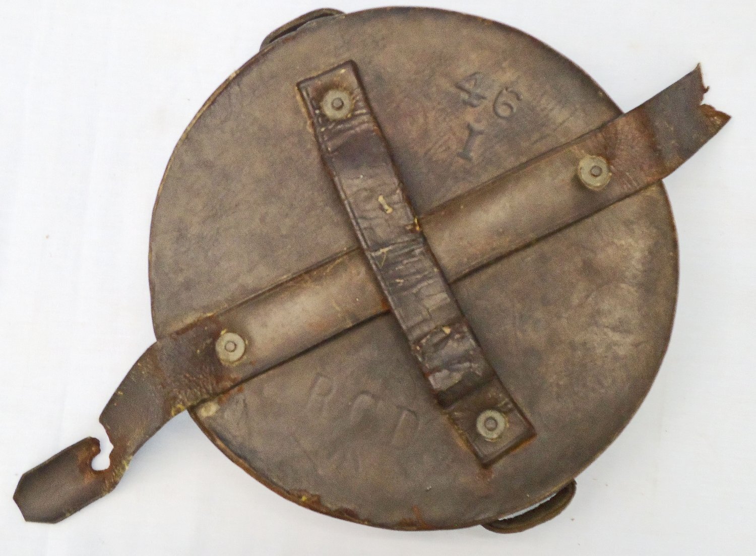 British, WW1 Era, Royal Navy, Leather Number 46 Clarkson Case Charge Carrier for the 8 Inch Guns & Lid. - O 2268 British, WW1 Era, Royal Navy, Leather Number 46 Clarkson Case Charge Carrier for the 8 Inch Guns & Lid. - O 2268  Other Ammunition 