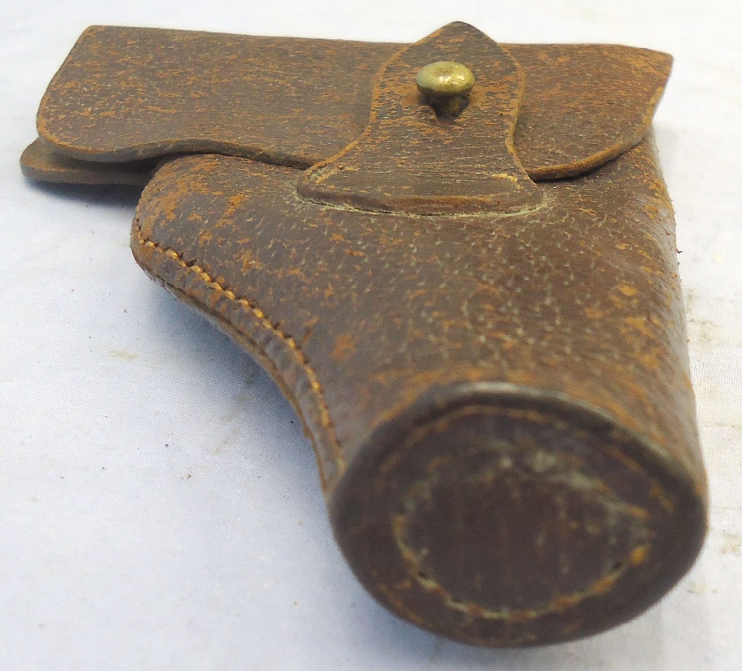 German Officers, WW1/WW2 Pigskin Holster for a Small Frame Semi Automatic Pistol. - L 508 German Officers, WW1/WW2 Pigskin Holster for a Small Frame Semi Automatic Pistol. - L 508 Care & Storage - {CATEGORY}