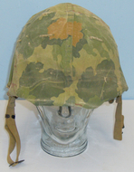 Original 1973 Dated Mitchell Pattern Reversible Vietnam M1 Helmet Camouflage Cover. HE 342. Original 1973 Dated Mitchell Pattern Reversible Vietnam M1 Helmet Camouflage Cover. HE 342. Other Accessory