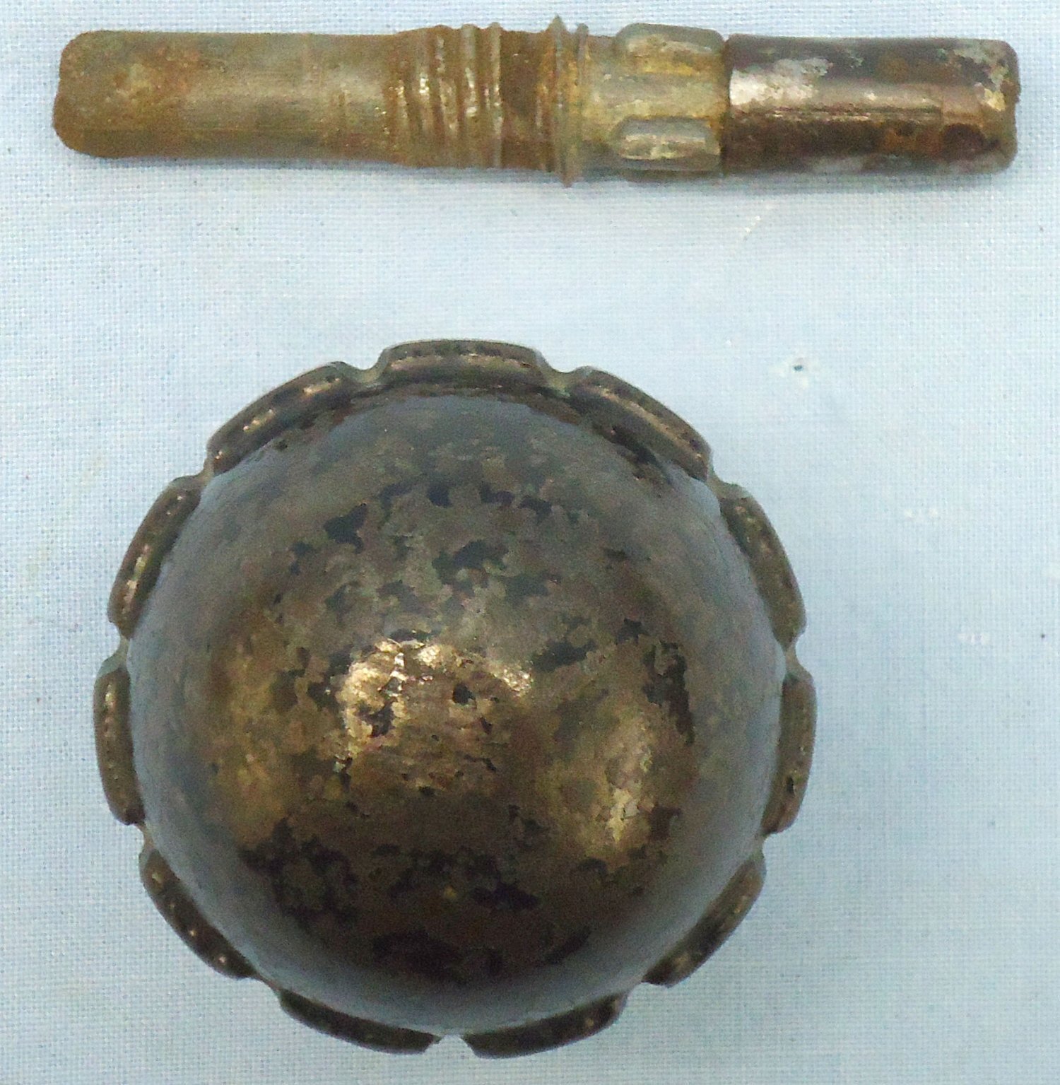 INERT DEACTIVATED. German WW1 Model 17 Eierhandgranate (egg hand grenade). Sn - 21642 INERT DEACTIVATED. German WW1 Model 17 Eierhandgranate (egg hand grenade). Sn - 21642  Other Ammunition