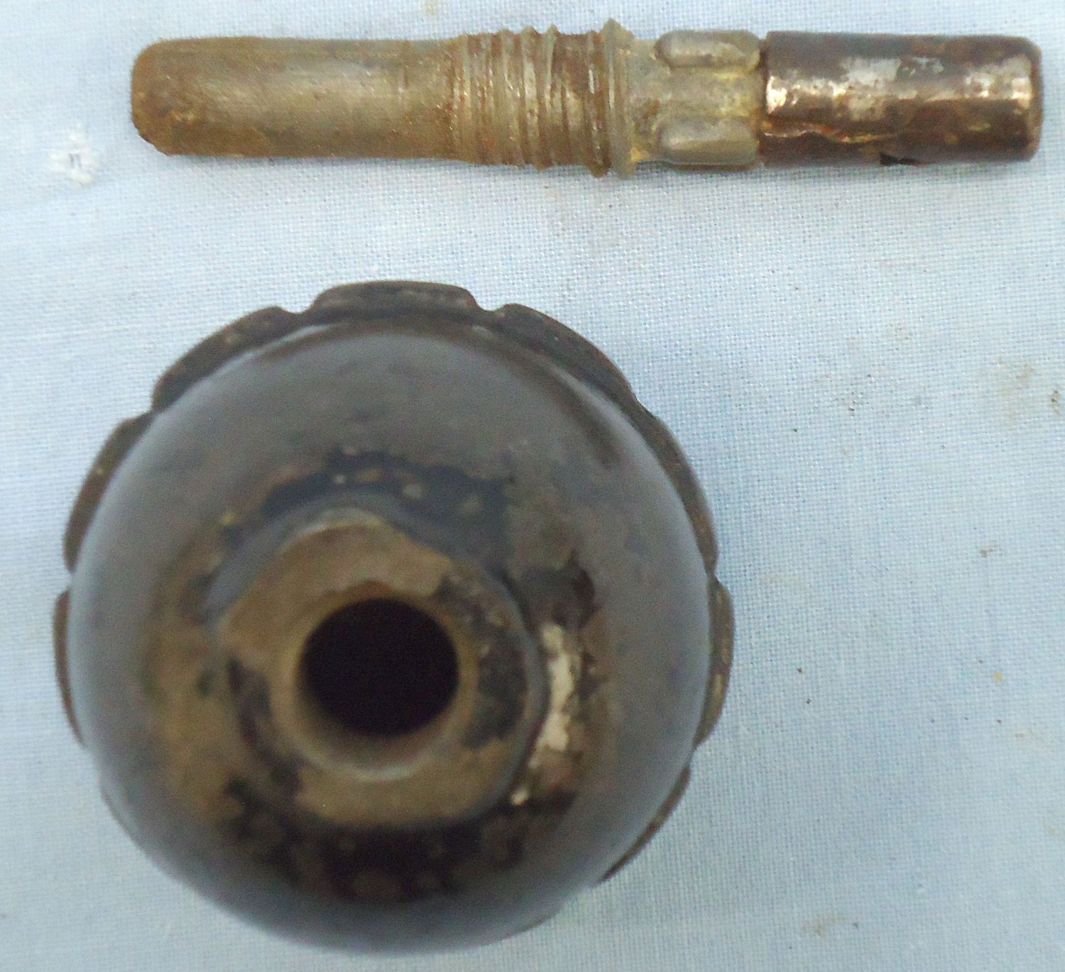  INERT DEACTIVATED. German WW1 Model 17 Eierhandgranate (egg hand grenade). Sn - 21642 INERT DEACTIVATED. German WW1 Model 17 Eierhandgranate (egg hand grenade). Sn - 21642  Other Ammunition