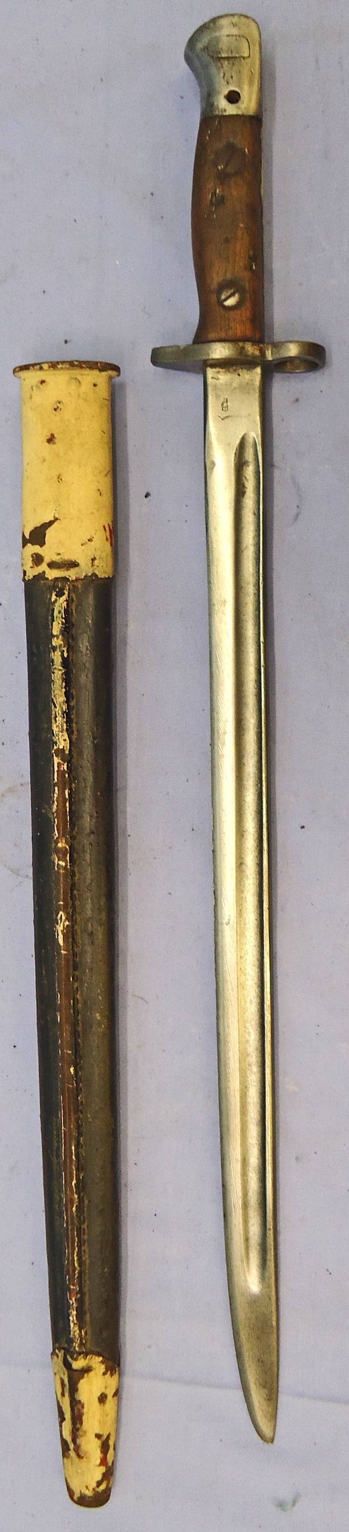 British, Scarce, 1943 Dated, Lanchester S.M.G. Bayonet and Scabbard. BAYO 445. Bayonet