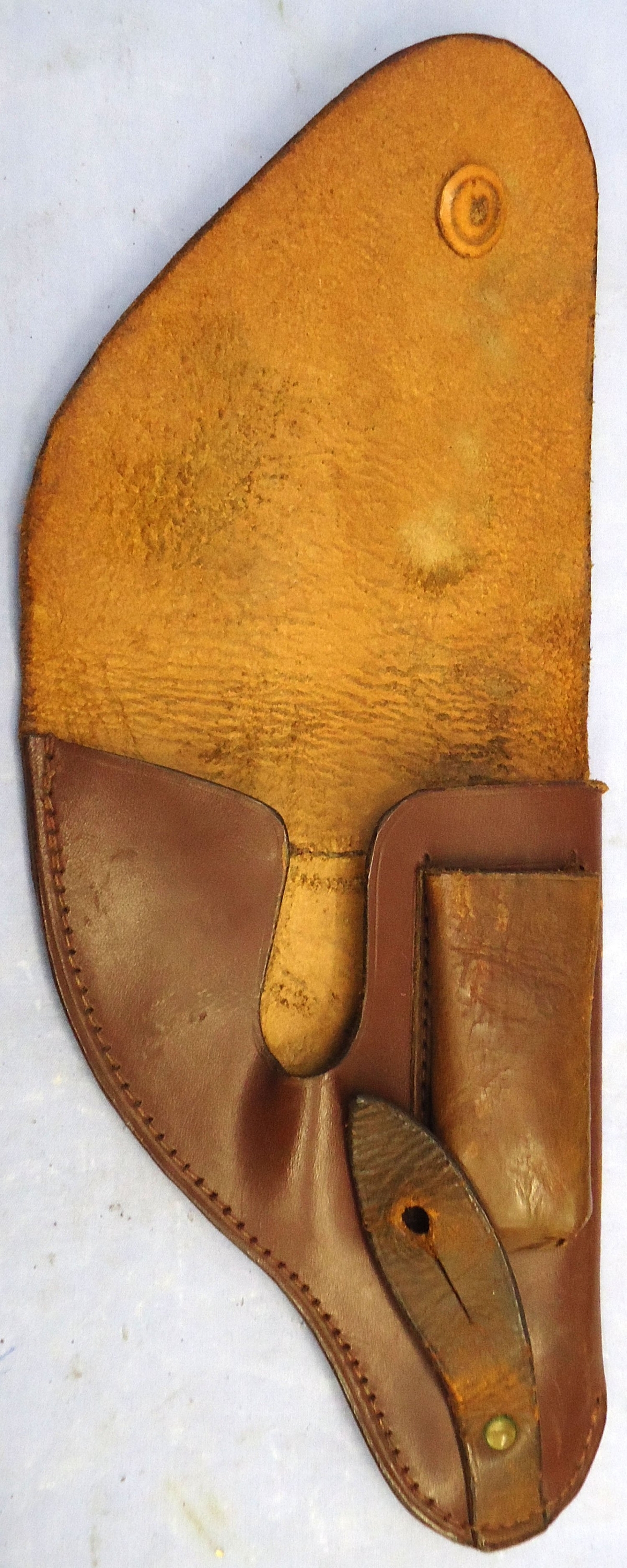  French Officers WW1/WW2 Leather Holster for a Small Frame Semi Automatic Pistol. - L 509 French Officers WW1/WW2 Leather Holster for a Small Frame Semi Automatic Pistol. - L 509 Care & Storage