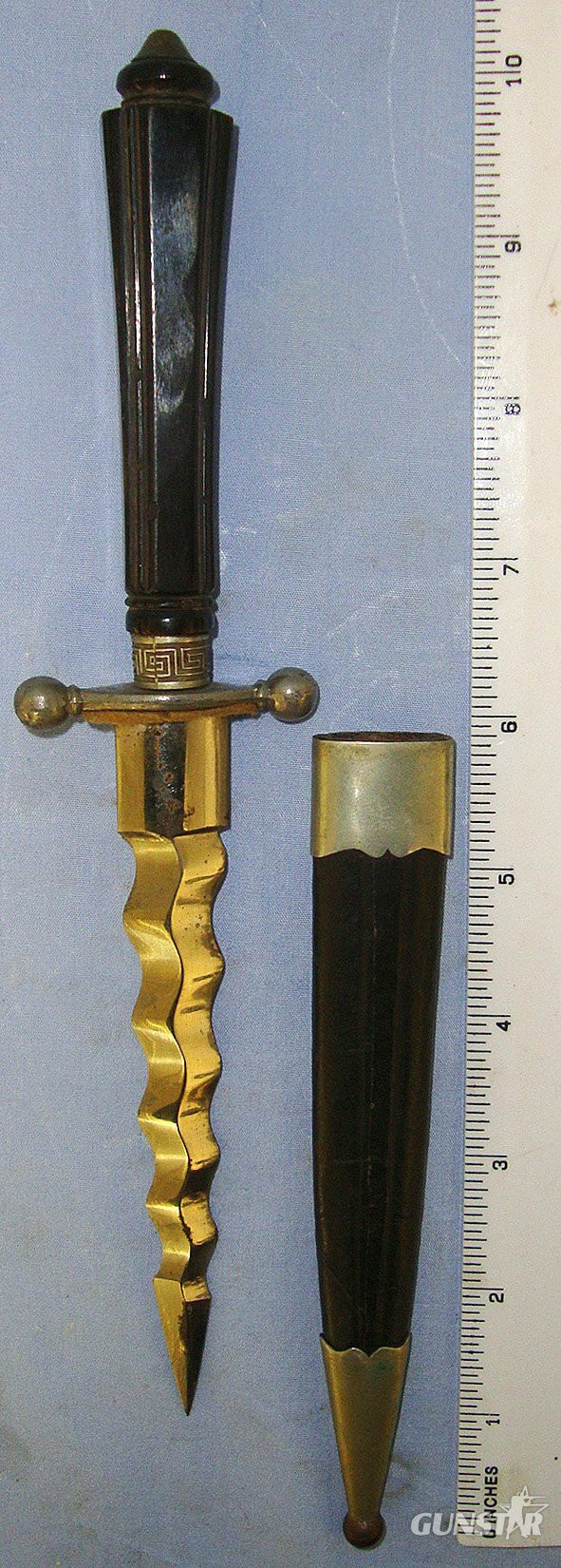 UNUSUAL**RARE FORM**Victorian Era Saloon Gambler's Dagger With Kris Form Blade & Scabbard. Sn 23094 Dagger in 