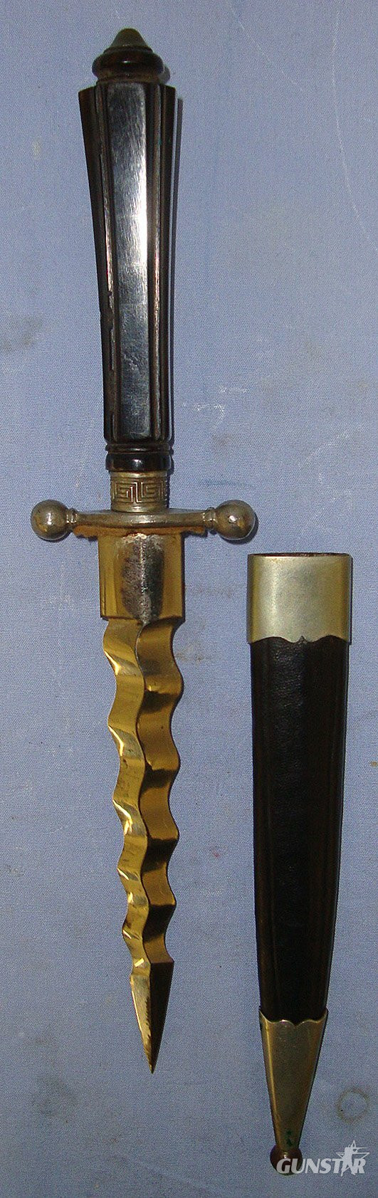 UNUSUAL**RARE FORM**Victorian Era Saloon Gambler's Dagger With Kris Form Blade & Scabbard. Sn 23094 Dagger