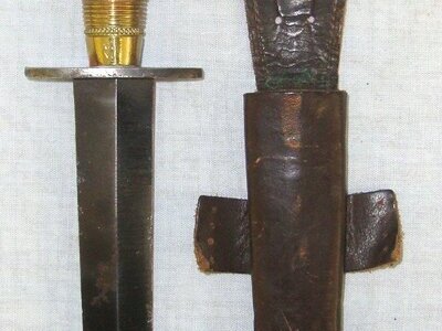 WW2 Era British WD (Broad Arrow 9 Marked) Fairbairn Sykes FS Commando Fighting Knife Beaded & Ribbed (9 Rows Of Beads) & Scabbard. Sn 22439 Knive