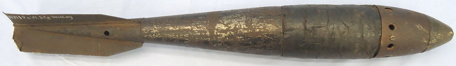 INERT DEACTIVATED. WW1, Rare, German, 12.5kg P.u.W (Prufanstalt und Werft der Fliergertruppe) Incendiary Bomb. Sn 23465 INERT DEACTIVATED. WW1, Rare, German, 12.5kg P.u.W (Prufanstalt und Werft der Fliergertruppe) Incendiary Bomb. Sn 23465 Various Other Ammunition - {CATEGORY} in 