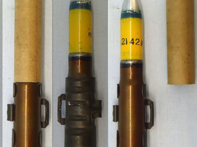 INERT DEACTIVATED. MINT Condition, WW2 1941 Dated 20 mm MK151/20 (20x82) HE (High Explosive) Cannon Round, Transit Tube & Link. - O 1990 INERT DEACTIVATED. MINT Condition, WW2 1941 Dated 20 mm MK151/20 (20x82) HE (High Explosive) Cannon Round, Transit Tube & Link. - O 1990  Other