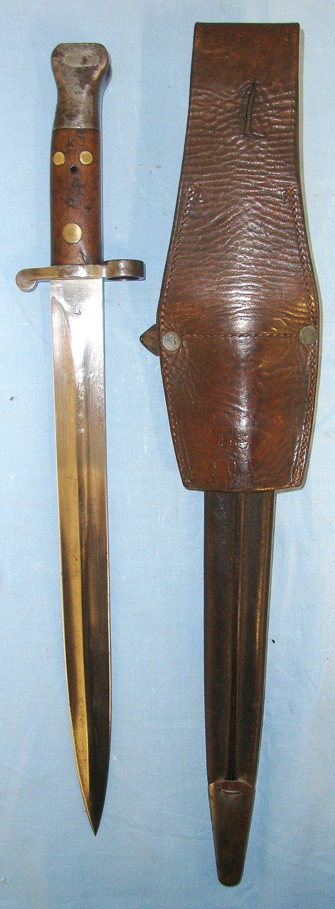  RARE**1889 Dated Boer War Era British WD 3 Rivet, 1st Type, 1st Pattern, P.1888 Lee Metford Bayonet, Scabbard & Leather Frog. Sn 23305  Bayonet