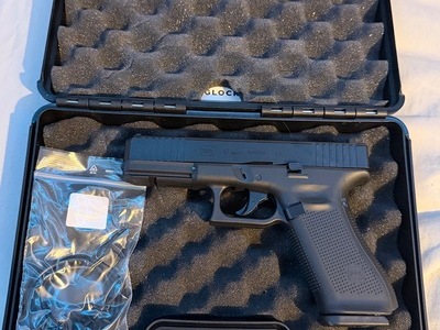 Umarex Glock 17 Gen 5 T4E None