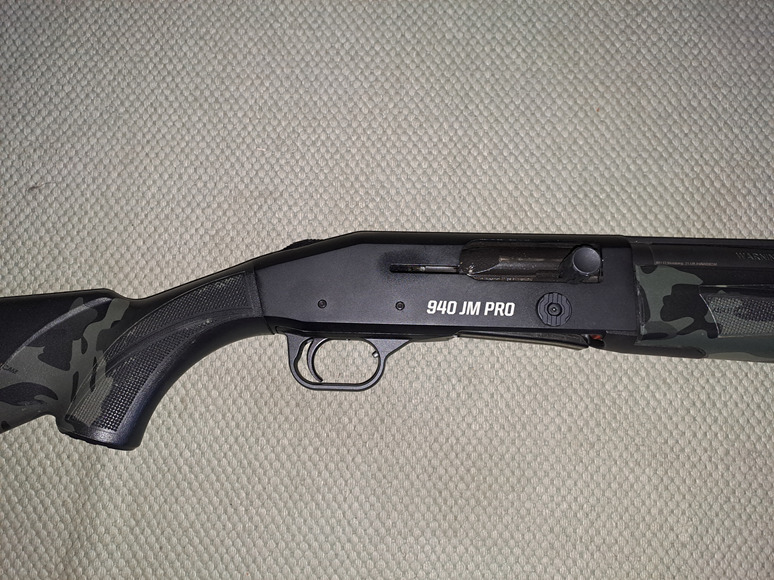 Mossberg 940 JM Pro Camo Semi-Auto 12 Bore/gauge