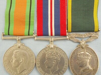 Defence Medal, War Medal & Territorial Efficiency Medal to a W.T. Alderman. M 135. Defence Medal, War Medal & Territorial Efficiency Medal to a W.T. Alderman. M 135.  Antique & Militaria