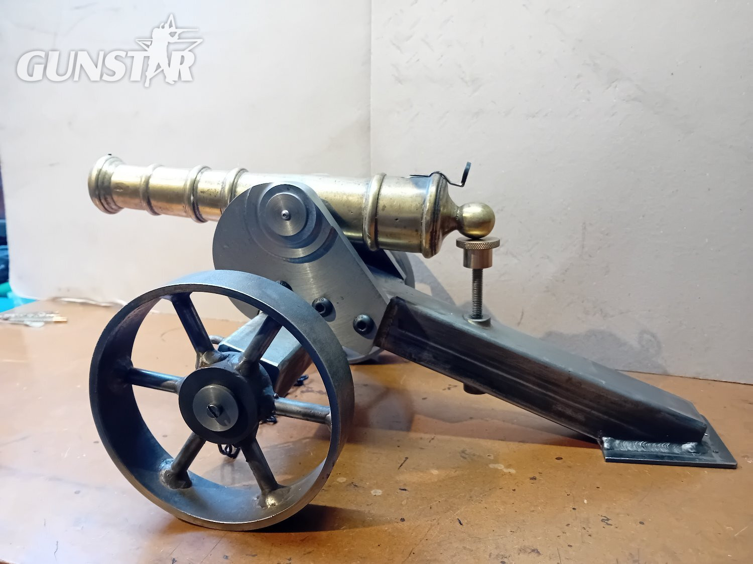 Cannon Cannon muzzle loading  Muzzleloader .75 Cal Muzzleloader Rifle