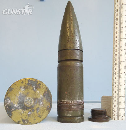 INERT DEACTIVATED. WW2 1944 Dated Unfired Original American 57mm Armour Piercing INERT DEACTIVATED. WW2 1944 Dated Unfired Original American 57mm Armour Piercing Antique & Militaria