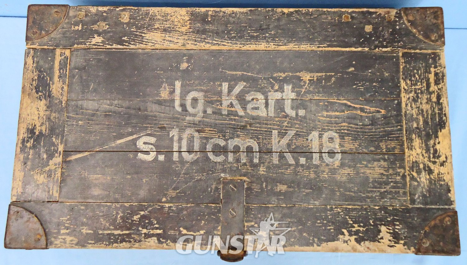 German, WW2, Large Cartridge Charge, Wooden Ammunition Box for the S.10cm K18 Heavy field gun. - O 2222 German, WW2, Large Cartridge Charge, Wooden Ammunition Box for the S.10cm K18 Heavy field gun. - O 2222  Other Ammunition 