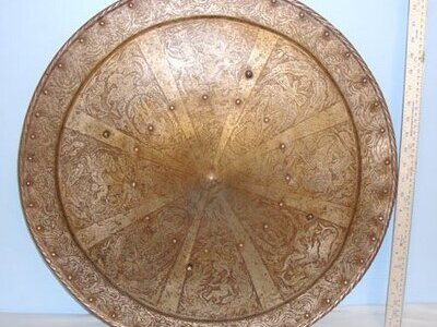 RARE* Victorian or Earlier Medieval/Italian Renaissance Form Battle Shield With Ornate Decoration. Sn 13596 RARE* Victorian or Earlier Medieval/Italian Renaissance Form Battle Shield With Ornate Decoration. Sn 13596  Antique & Militaria