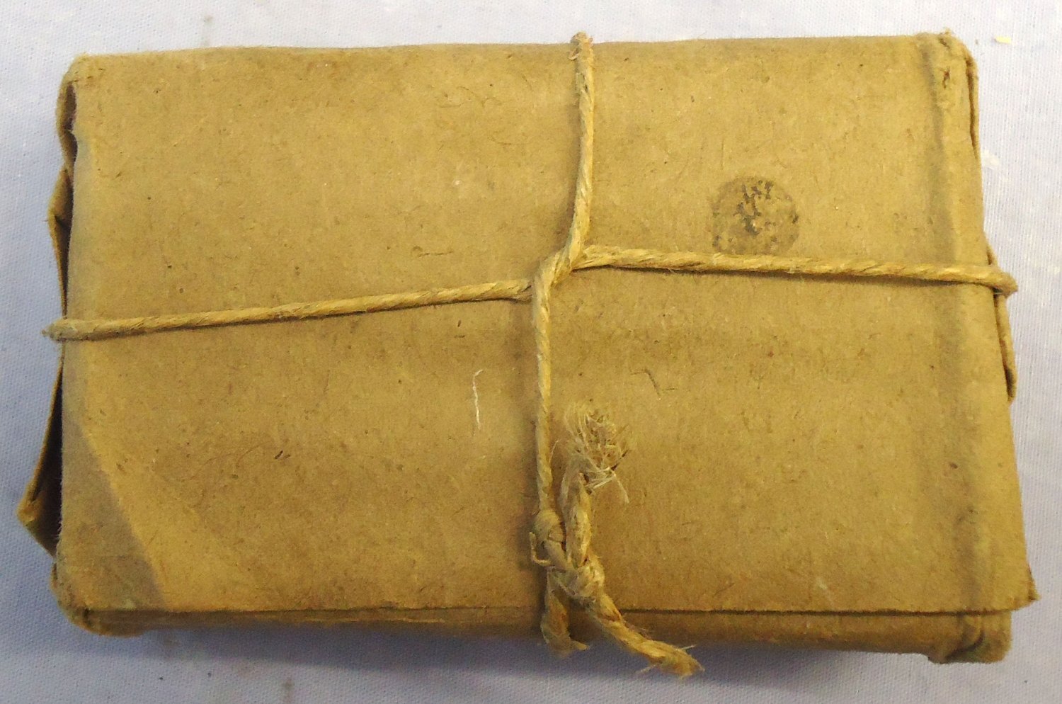 INERT DEACTIVATED. Scarce, British, WW1 Era, Kynoch, 10 Round, .303 Mark II Ball Round in a Mark VII Service Pack. - O 2306 INERT DEACTIVATED. Scarce, British, WW1 Era, Kynoch, 10 Round, .303 Mark II Ball Round in a Mark VII Service Pack. - O 2306 Various Other Ammunition 