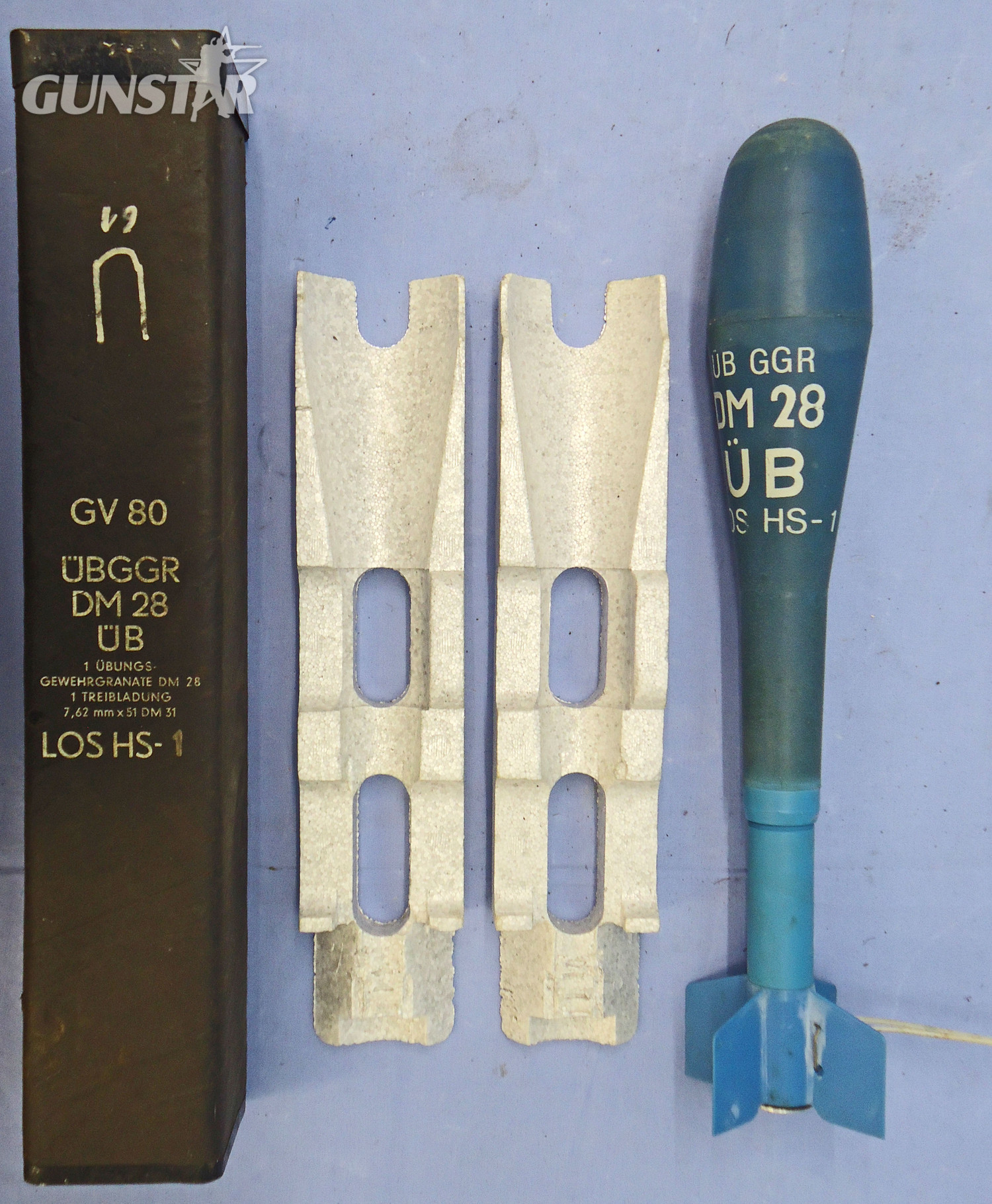 DEACTIVATED INERT. MINT Unfired, German, DM 28 Energa, Anti-Tank Rifle Grenade & Square Transit Tube With Packing Material. - O 2060 DEACTIVATED INERT. MINT Unfired, German, DM 28 Energa, Anti-Tank Rifle Grenade & Square Transit Tube With Packing Material. - O 2060  Other Ammunition