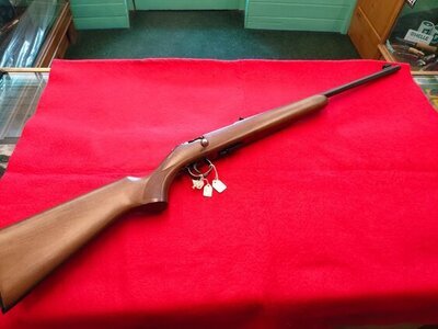 J.G. Anschütz 1451 Bolt Action .22 Long Rifle (.22 LR) Rifle