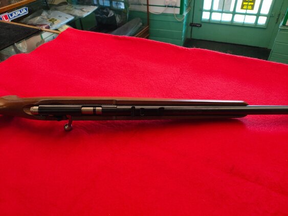 J.G. Anschütz 1451 Bolt Action .22 Long Rifle (.22 LR) Rifle