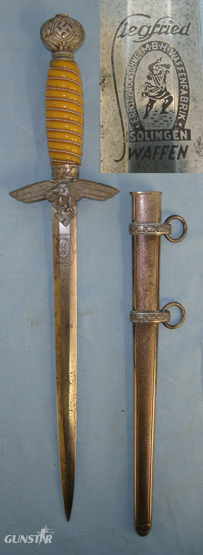 WW2 Era Nazi German Luftwaffe 2nd Pattern Officer\'s Dagger By Siegfried Solingen Waffen & Scabbard. ED 2561 Dagger in 