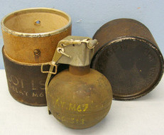 INERT DEACTIVATED Rare Mint Vietnam War Period Matching 1973 Dates U.S Army M67 INERT DEACTIVATED Rare Mint Vietnam War Period Matching 1973 Dates U.S Army M67  Antique & Militaria