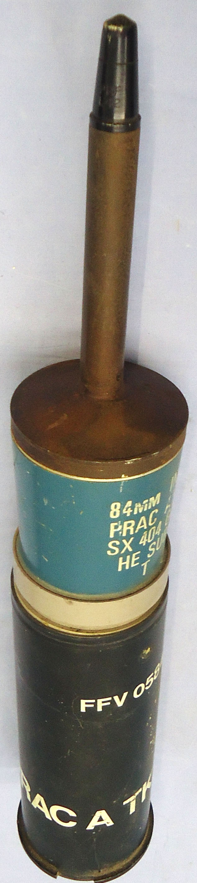 Carl Gustaf INERT DEACTIVATED. Unfired, British, L49A1 Practice Tracer Carl Gustaf 84mm Anti-Tank Round. - O 2063  Other Ammunition 