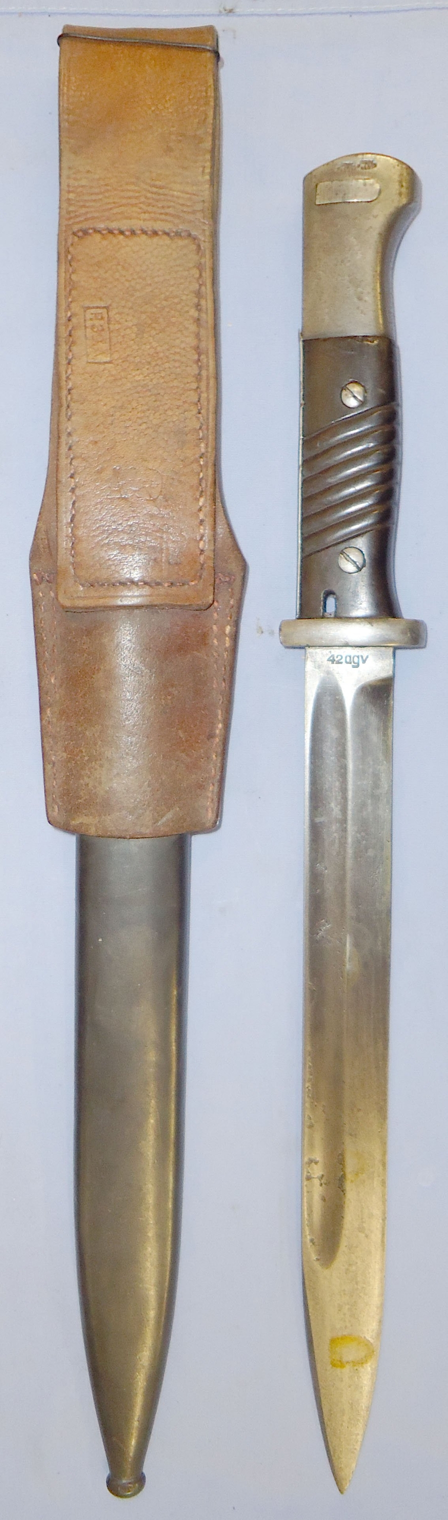 German WWII M84/98 3rd Model Bayonet with Plastic Grips Scabbard and Frog. 22398. Bayonet