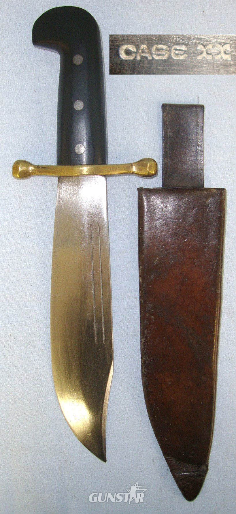 WW2 U.S.M.C. Case Cutlery (New York) V-44 Combat / Survival Bowie Knife & Scabbard. ED 3008 Knive in 