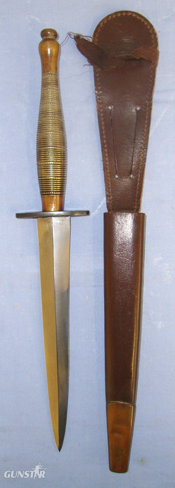 WW2 Era British Fairbairn Sykes FS Beaded & Ribbed (9 Rows Of Beads) Commando Fighting Knife & Scabbard. Sn 21844 Knive in 