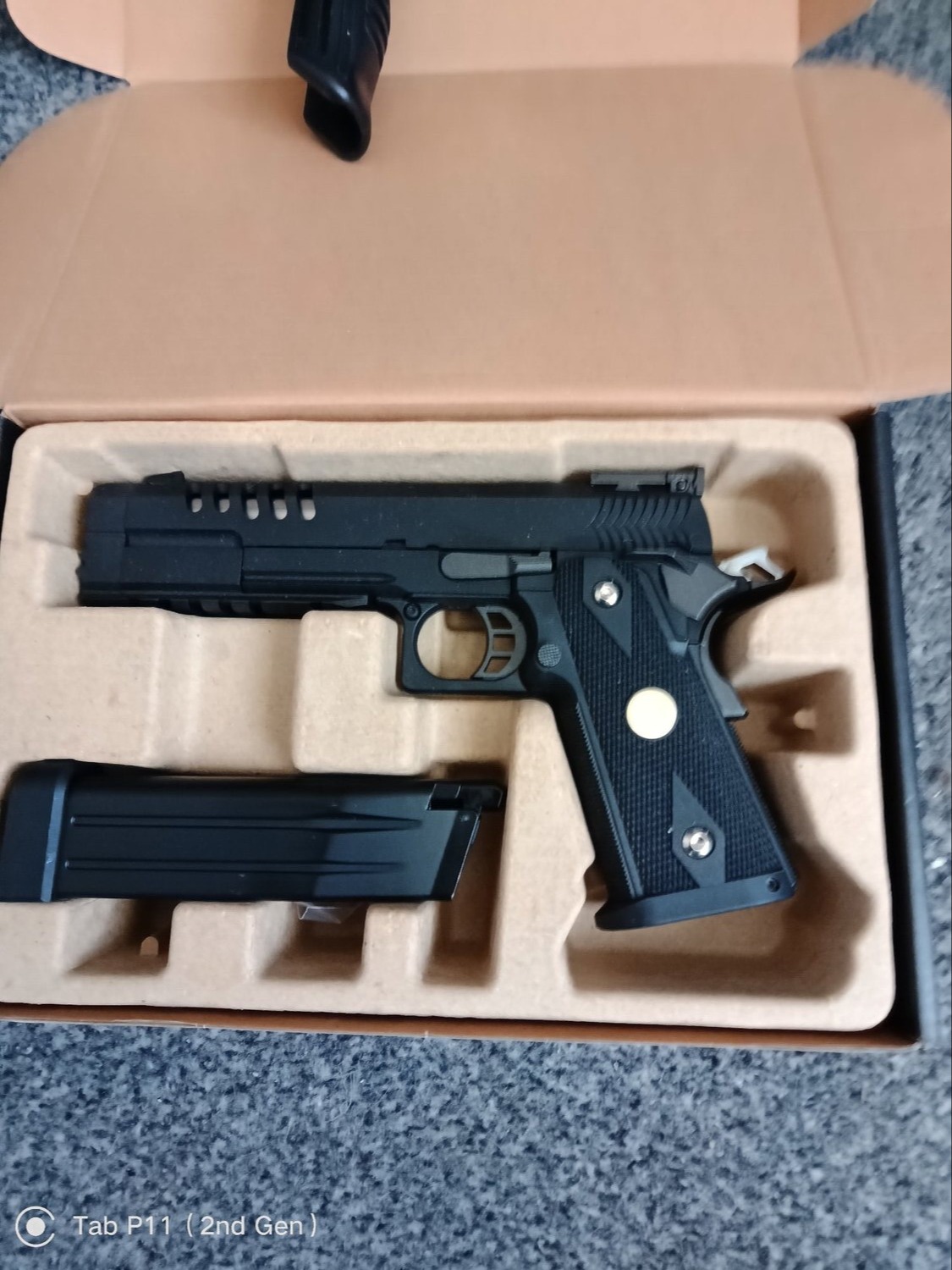 Airsoft  Airsoft like new 6 mm