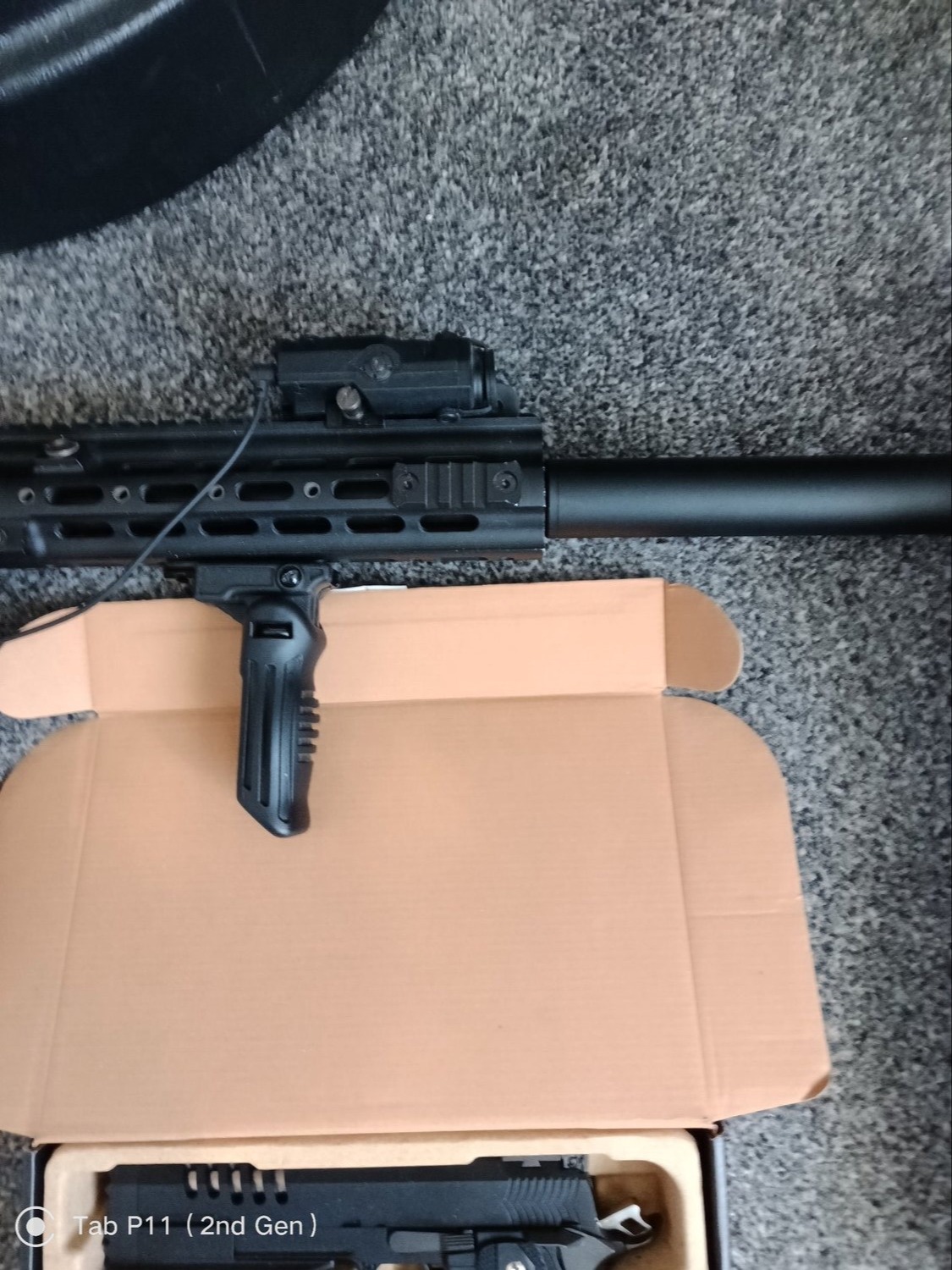  Airsoft  Airsoft like new 6 mm