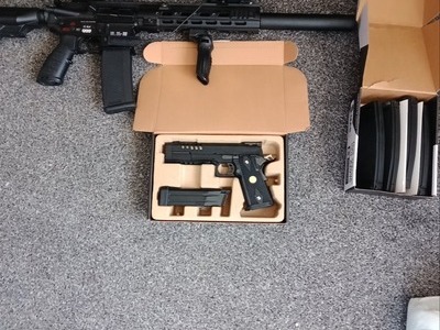 Airsoft  Airsoft like new 6 mm
