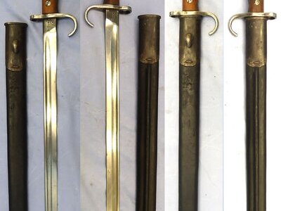 Rare** British, Pattern 1907, 1908 Dated, Hooked Quillon Bayonet and Scabbard by RSAF Enfield to the Royal Irish Regiment. Sn 23484:120 Bayonet