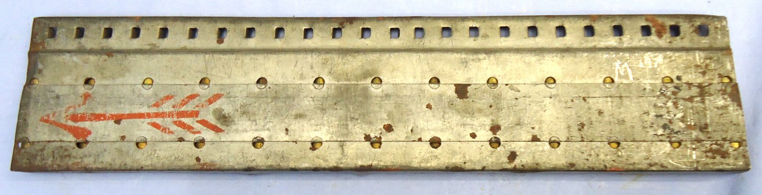 INERT DEACTIVATED. RARE, British, Experimental, 25 Round .303 Feed Strip for the British Model 1893 Gatling Gun. - O 2283 INERT DEACTIVATED. RARE, British, Experimental, 25 Round .303 Feed Strip for the British Model 1893 Gatling Gun. - O 2283 Various Other Ammunition - {CATEGORY}