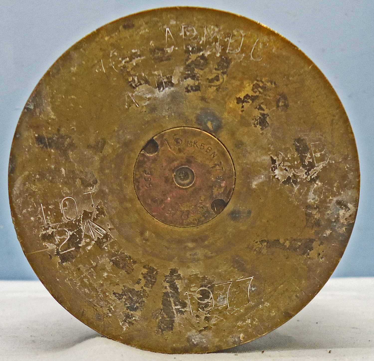 INERT DEACTIVATED. British, Unfired. 76mm ARMDC (76.2x230R) L23A1, HESH (High Explosive Squash Head) Round For The Scorpion light Tank and Saladin Armoured Car. - O 2012 INERT DEACTIVATED. British, Unfired. 76mm ARMDC (76.2x230R) L23A1, HESH (High Explosive Squash Head) Round For The Scorpion light Tank and Saladin Armoured Car. - O 2012  Other Ammunition