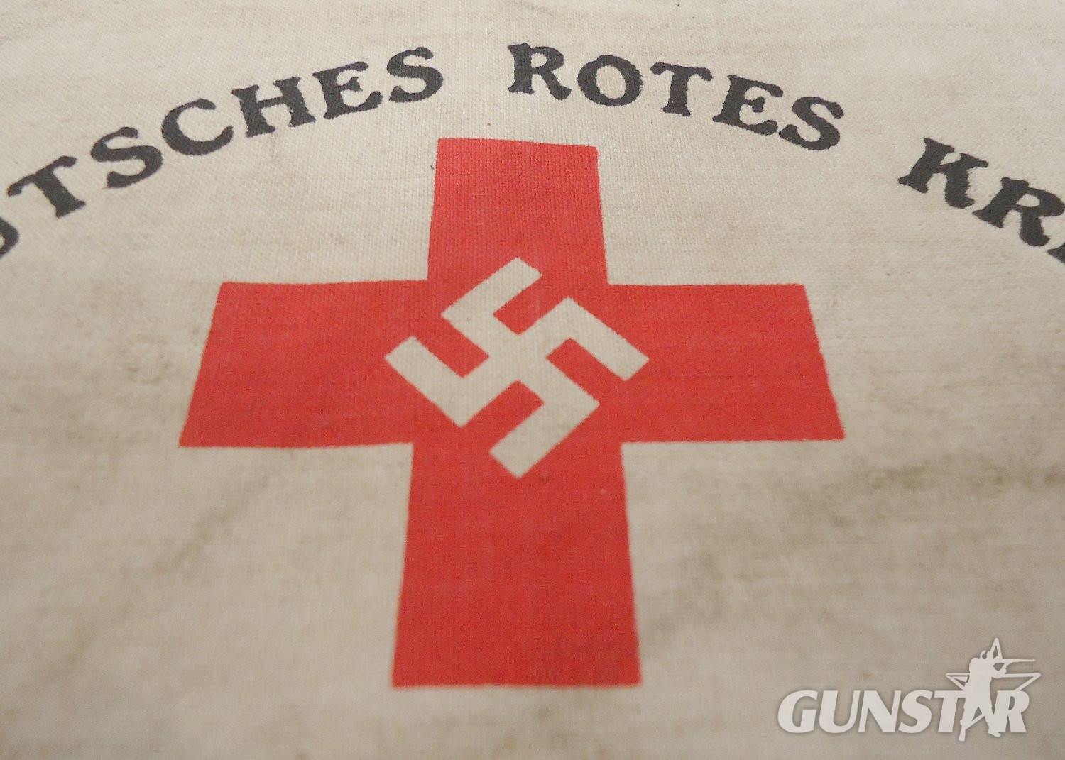 Original* Nazi DEUTSCHES ROTES KREUZ  (Red Cross) Armband. N 107. Original* Nazi DEUTSCHES ROTES KREUZ  (Red Cross) Armband. N 107.  Antique & Militaria