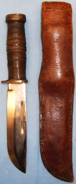  WWII U.S Cattaraugus 225Q \' Quartermasters\' Fighting Utility Knife And Sheath. ED 2621. Knive