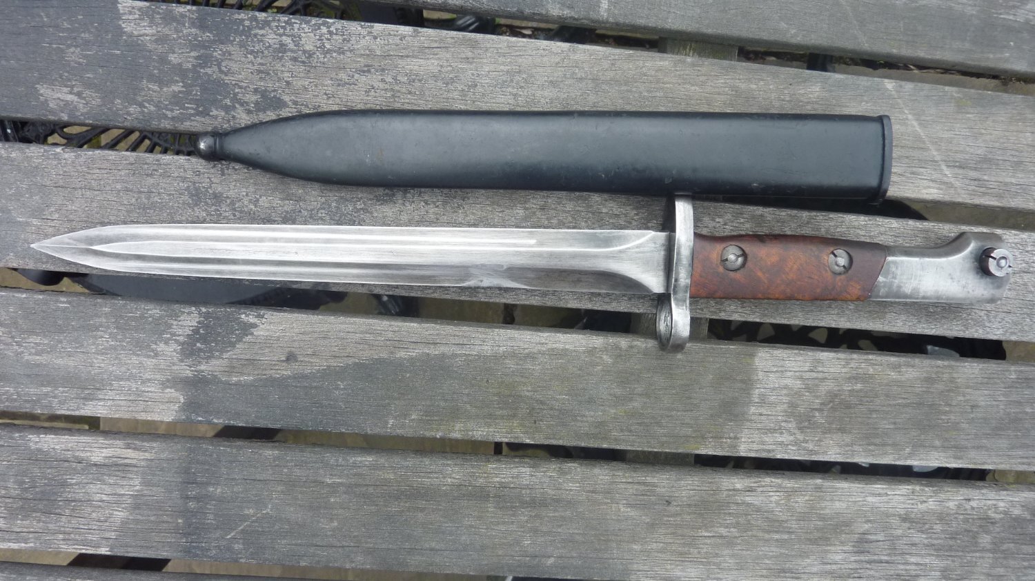  1949 Belgian for the FN-ABL semi automatic rifle  Bayonet