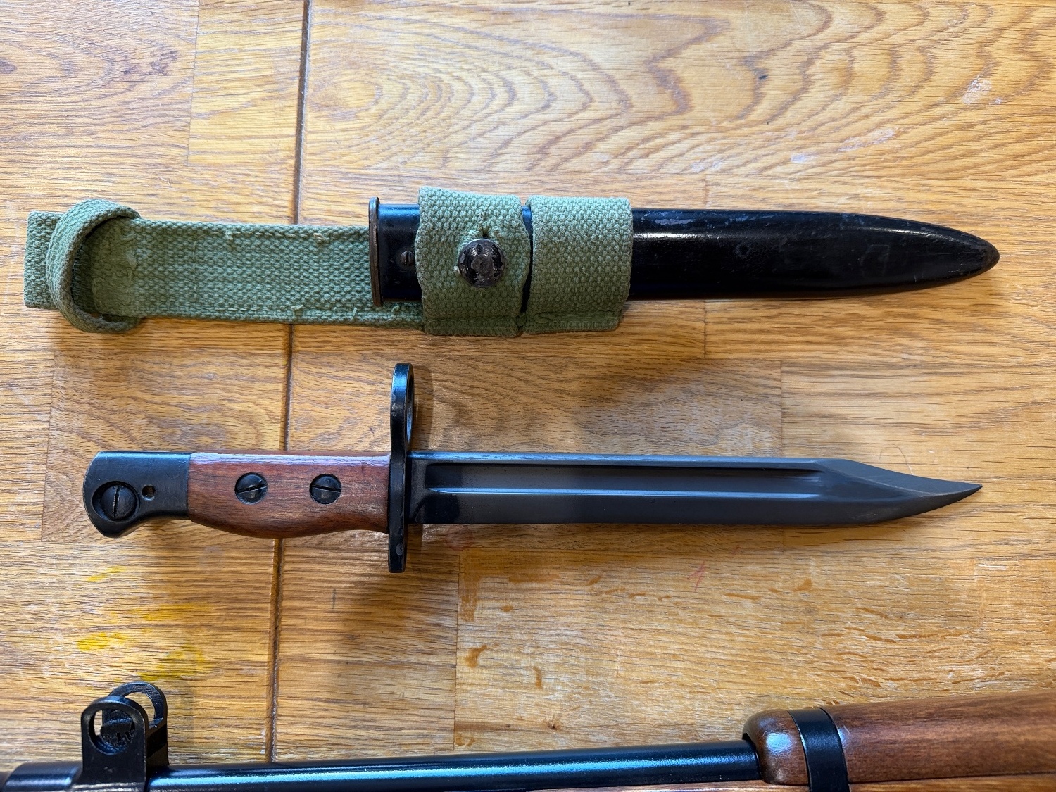 Lee Enfield Jungle Carbine No.5 1946 with bayonet Bolt Action .303 Rifle - {CATEGORY}