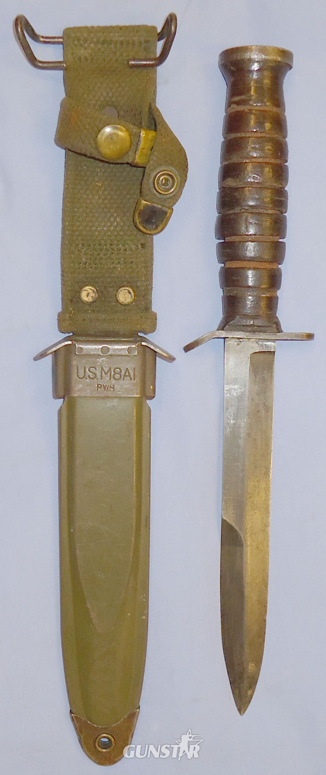 Scarce* Type 2 (End of 1943) U.S. M3 Trench Knife by ‘IMPERIAL’ Complete with its M8A1 Scabbard by P.W.H. ED 867. Knive in 
