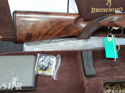 Browning B725 Grade 5 Sporter Over and Under 12 Bore/gauge