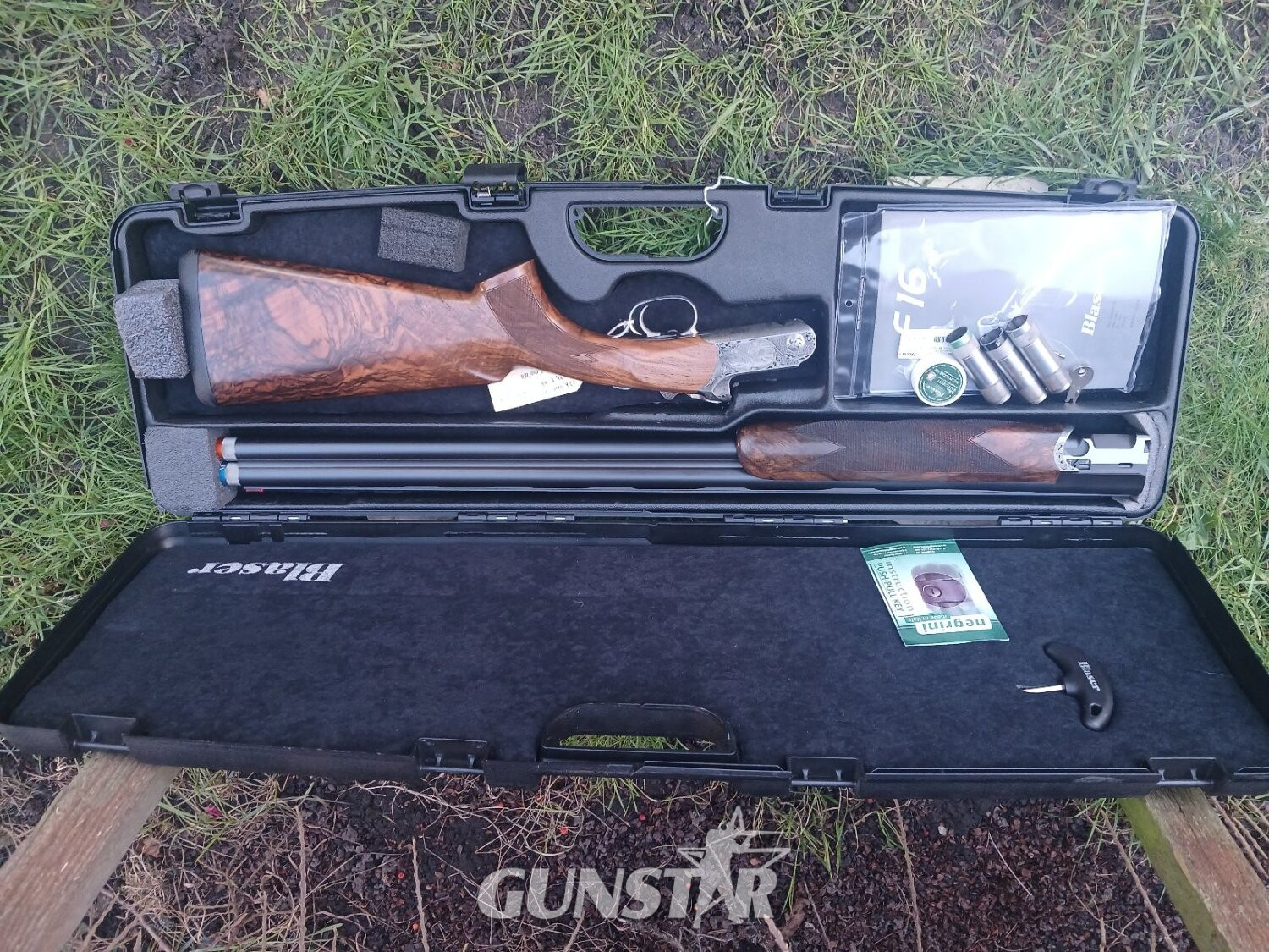 Blaser F16 Grande Luxe Over and Under 12 Bore/gauge 