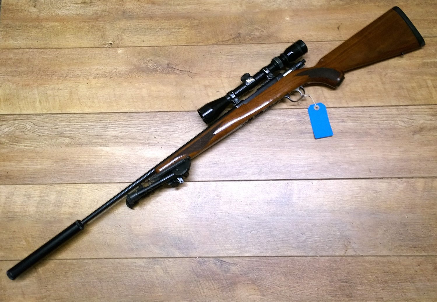 {CATEGORY} - Ruger M77 / 22 Bolt Action .22 Long Rifle (.22 LR) Rifle in 