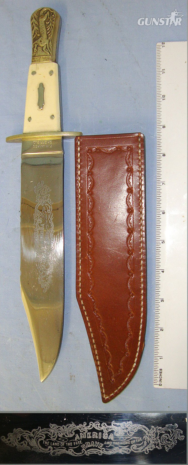 Large**Fred James Sheffield Made 'America Land Of The Free & Home Of The Brave' Bowie Knife With Etched Blade, Polished Horn Scales, Embossed Mythical Hybrid Horse / Leopard Brass Pommel Bolsters & Leather Scabbard. Sn 23366 Knive in 