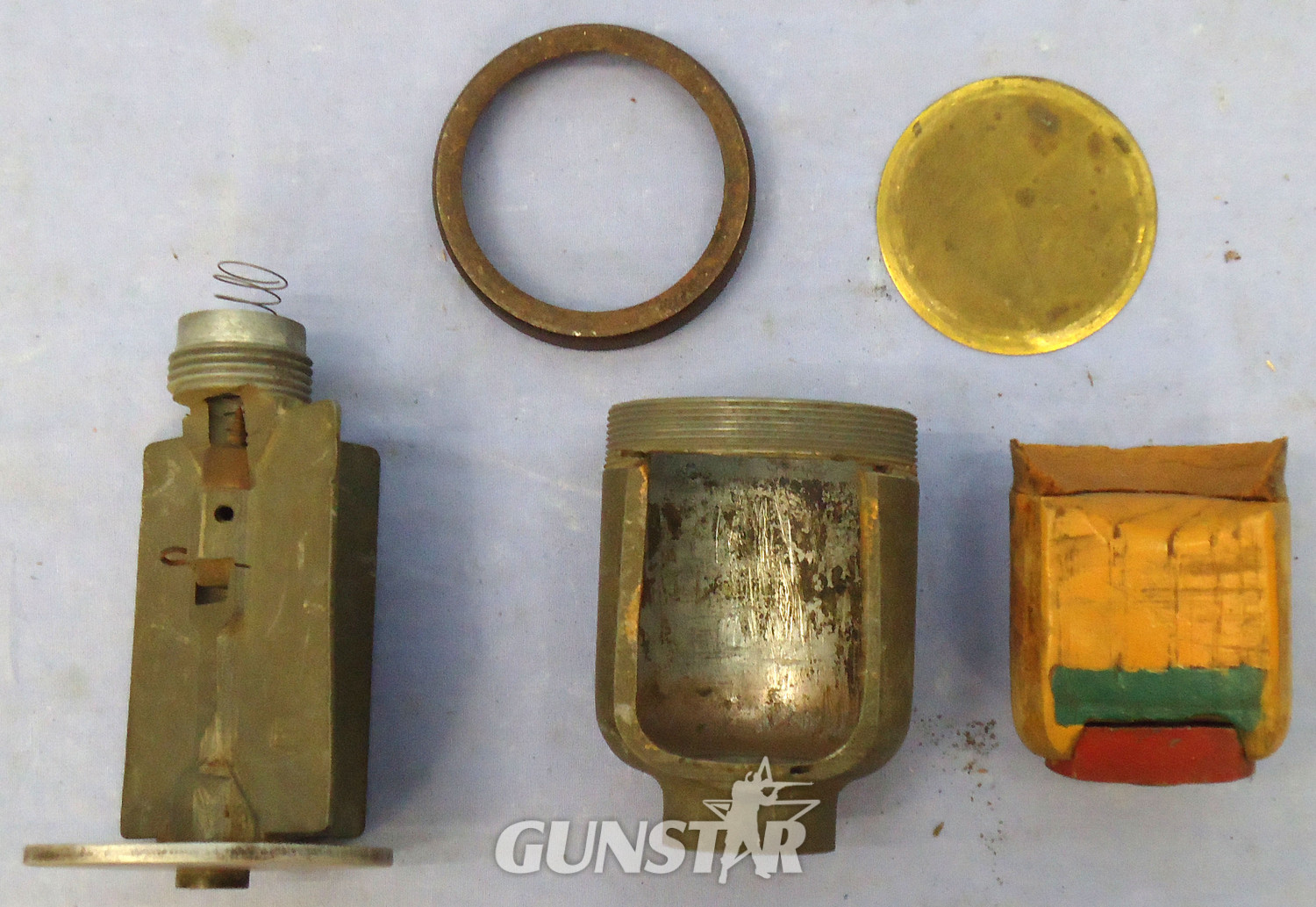 {CATEGORY} - INERT DEACTIVATED. Rare WW2, Home Guard, Quarter Sectioned Instructional, 1941 Dated, British No.68 AT (Anti Tank) HEAT (High Explosive Anti-Tank) Fin Stabilised Hollow Charged Rifle Grenade. Sn - 21304 INERT DEACTIVATED. Rare WW2, Home Guard, Quarter Sectioned Instructional, 1941 Dated, British No.68 AT (Anti Tank) HEAT (High Explosive Anti-Tank) Fin Stabilised Hollow Charged Rifle Grenade. Sn - 21304  Other Ammunition