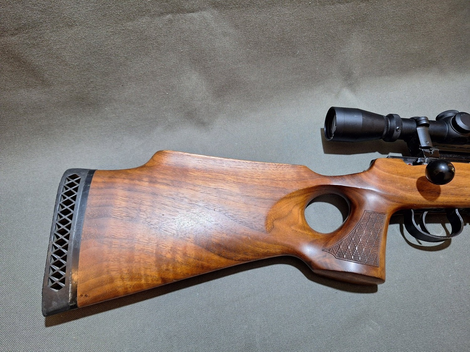 Anschütz Model 1517 Bolt Action .17 Hornady Magnum Rimfire (.17 HMR) Rifle 