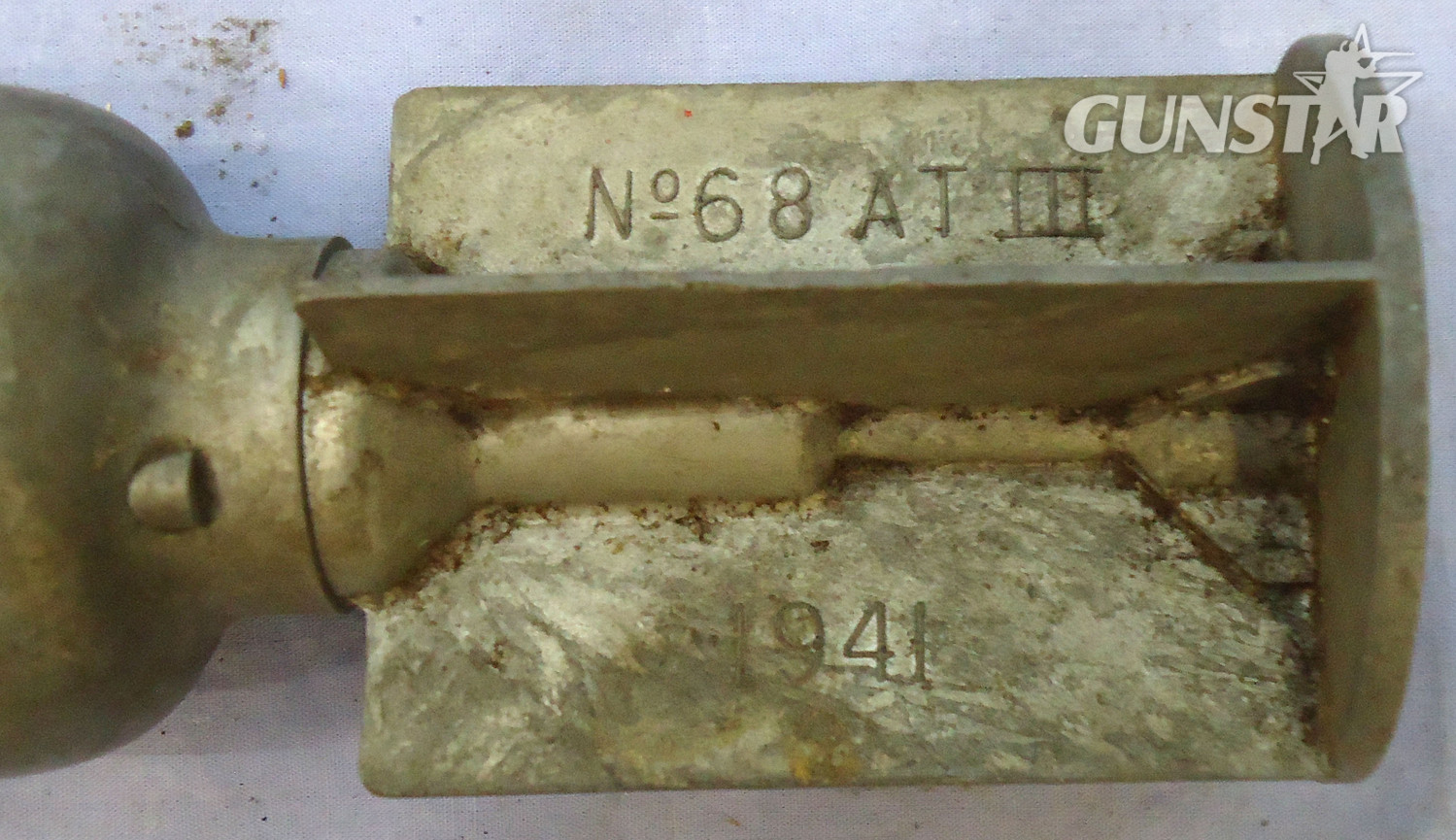 {CATEGORY} - INERT DEACTIVATED. WW2, 1941 Dated, British No 68 AT Mk III (Anti Tank) HEAT (High Explosive Anti-Tank) Fin Stabilised Hollow Charged Rifle Grenade. Sn - 21303 INERT DEACTIVATED. WW2, 1941 Dated, British No 68 AT Mk III (Anti Tank) HEAT (High Explosive Anti-Tank) Fin Stabilised Hollow Charged Rifle Grenade. Sn - 21303  Other Ammunition